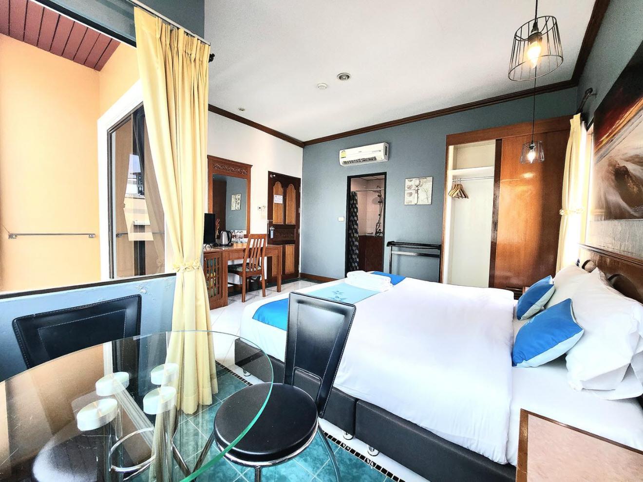 Sea Front Boutique - Hotel Patong