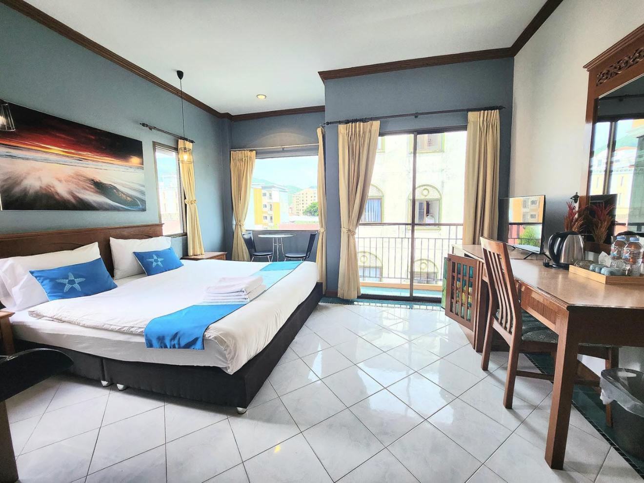 Sea Front Boutique -